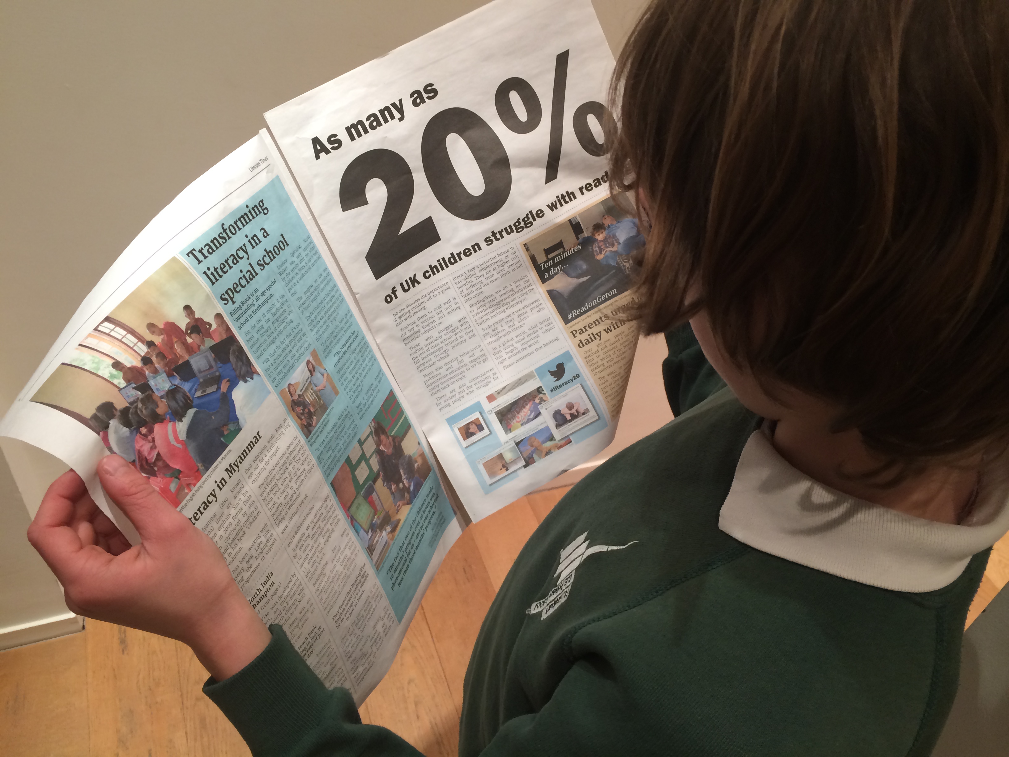 6,000 copies of Literate Times given away at BETT 2015